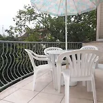 Apartment Klassz Apartmanhaz Balatonfured