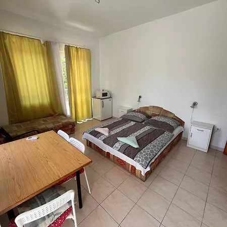 Klassz Apartmanhaz * Balatonfured