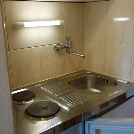 Apartment Klassz Apartmanhaz Balatonfured