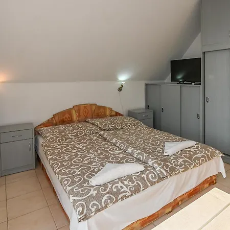 Appartement Klassz Apartmanhaz Balatonfüred