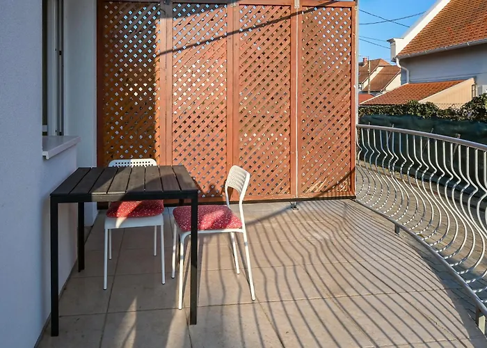 Klassz Apartmanhaz *